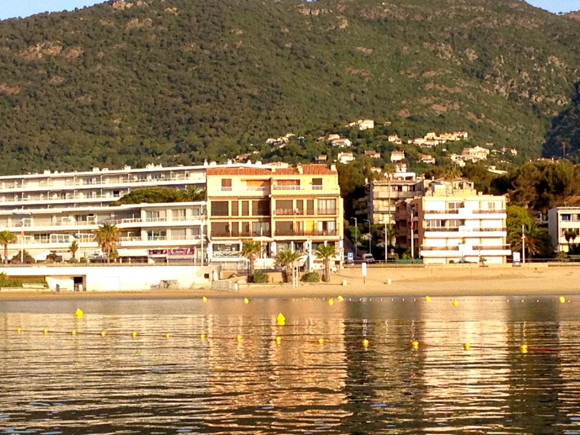 Hotel Les Alizes Cavalaire-sur-Mer Dış mekan fotoğraf